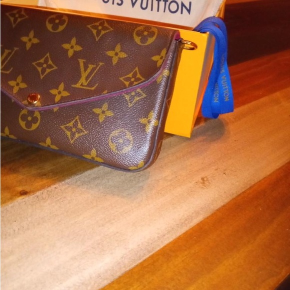 Louis Vuitton Felicie Pochette - Picture 5 of 13